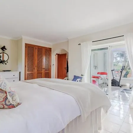 아파트 Beautiful 5 Bedroom With Panoramic Sea Views 알부페이라