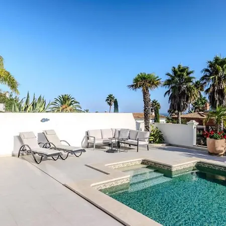 Beautiful 5 Bedroom With Panoramic Sea Views 아파트 알부페이라