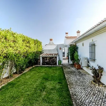 Beautiful 5 Bedroom With Panoramic Sea Views * アルブフェイラ