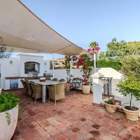 شقة Beautiful 5 Bedroom With Panoramic Sea Views